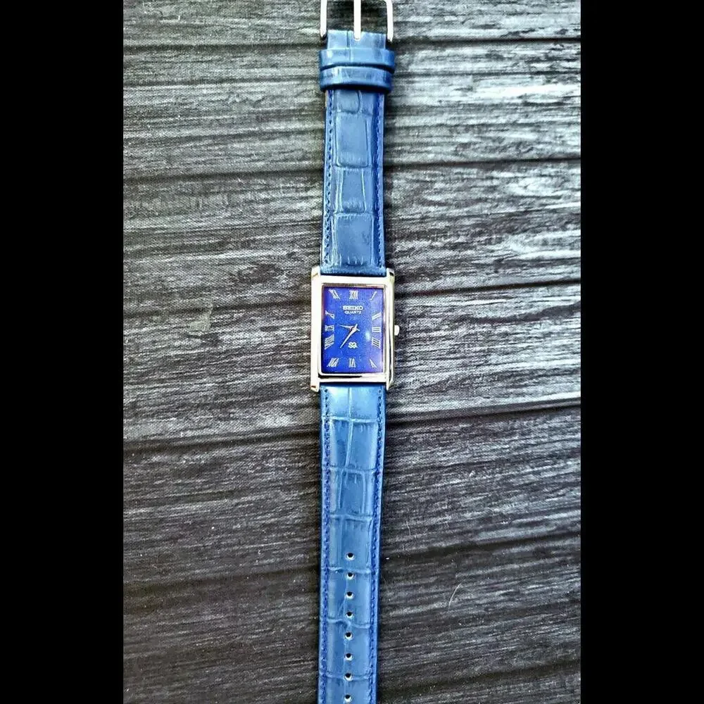 Vintage Mens Tank Blue Wave Dial Dress Watch New Mvt‎ & Batt